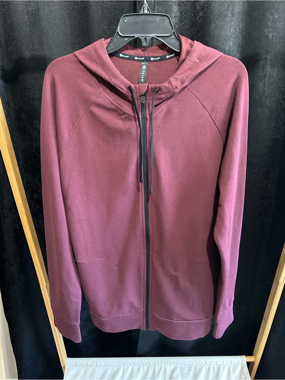 GAIAM Men's Zip-Up Hoodie in Burgundy